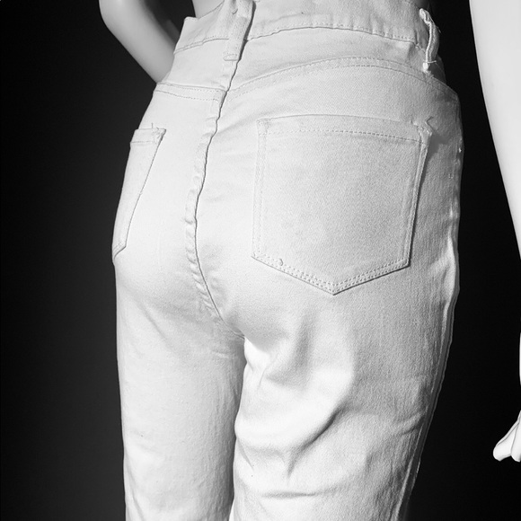 White jeans with Distress - Picture 4 of 4